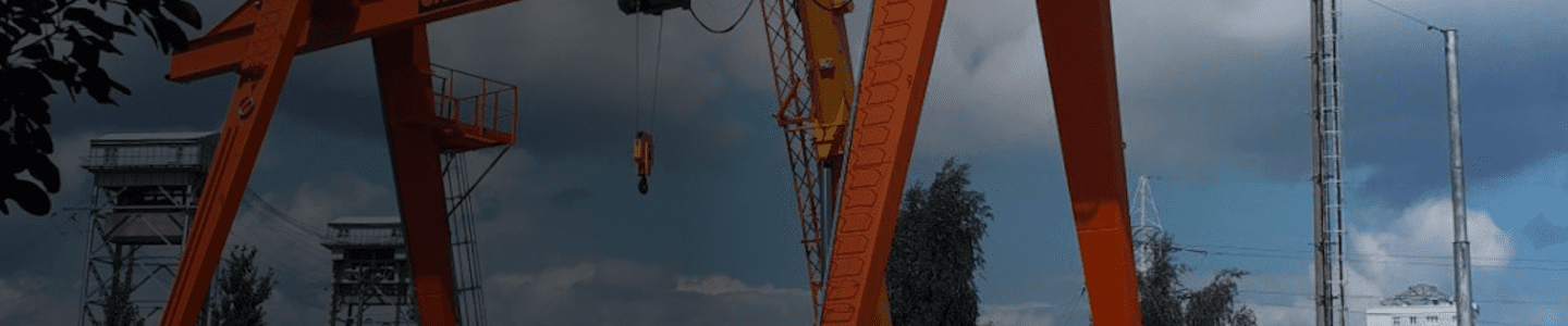 Краны и оборудование